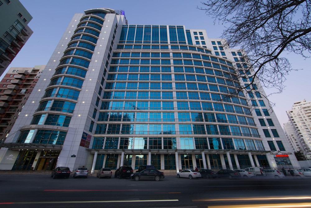Отель QafqaZ Baku City Hotel&Residence Экстерьер фото