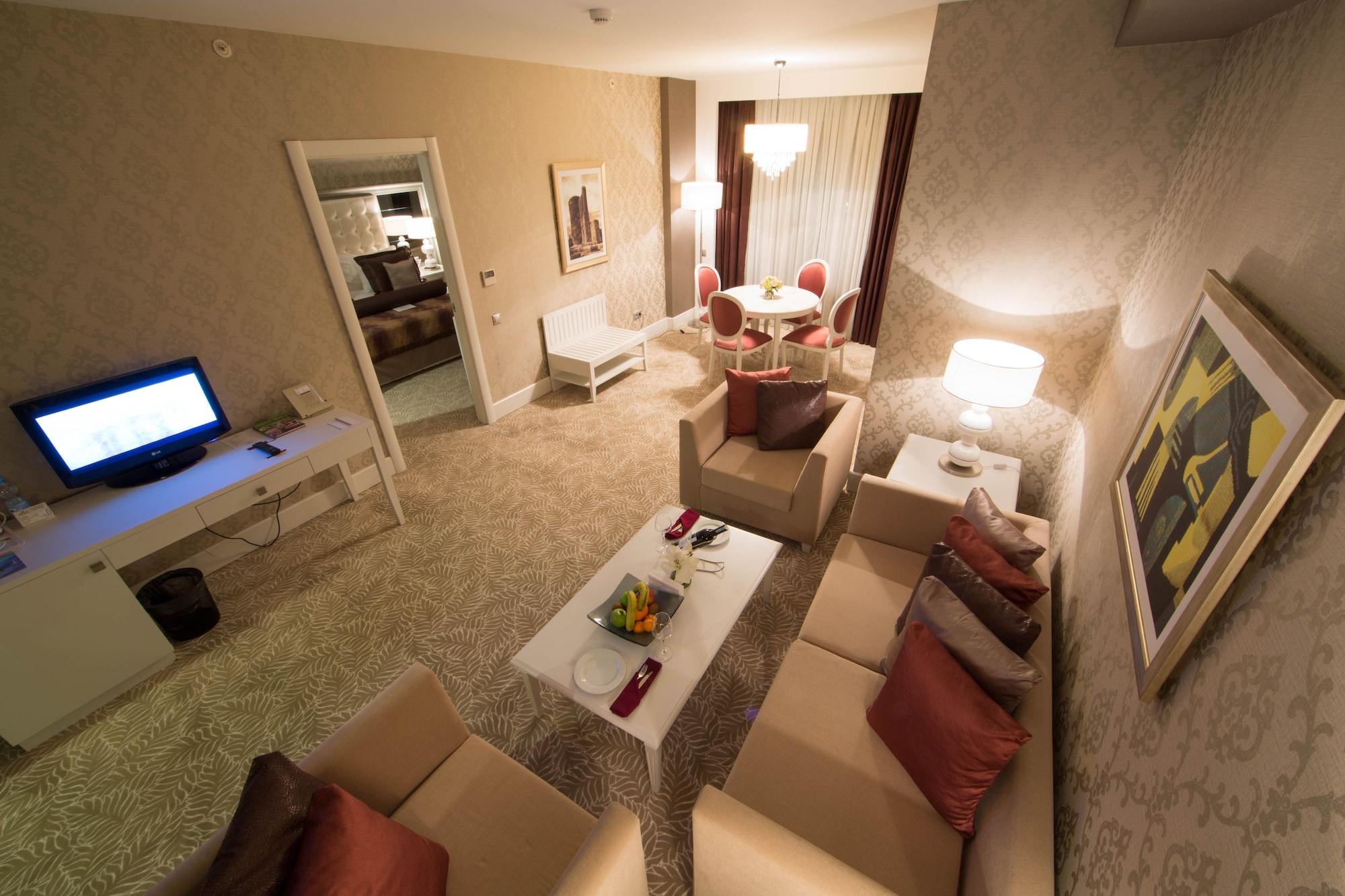 Отель QafqaZ Baku City Hotel&Residence Экстерьер фото