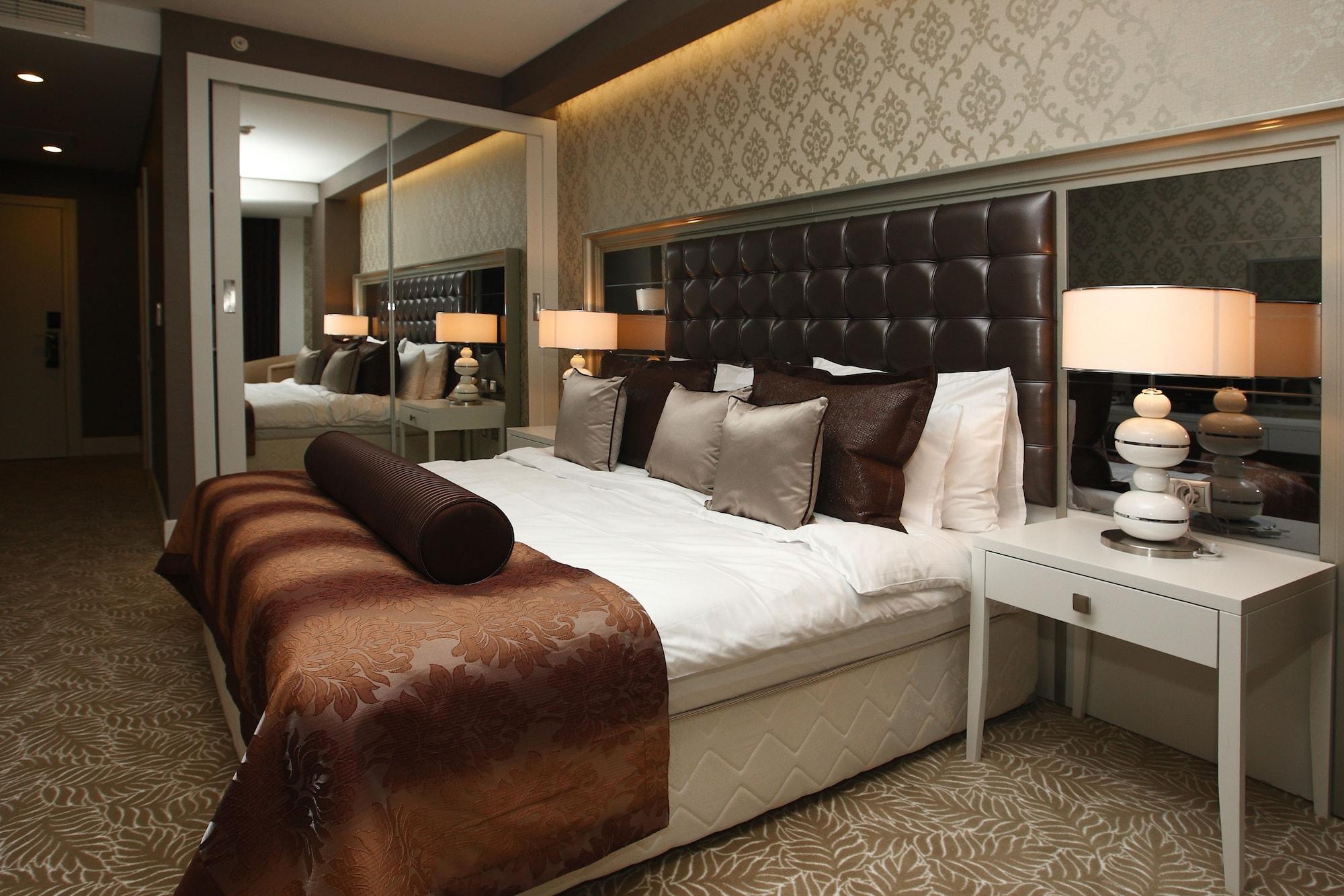 Отель QafqaZ Baku City Hotel&Residence Экстерьер фото