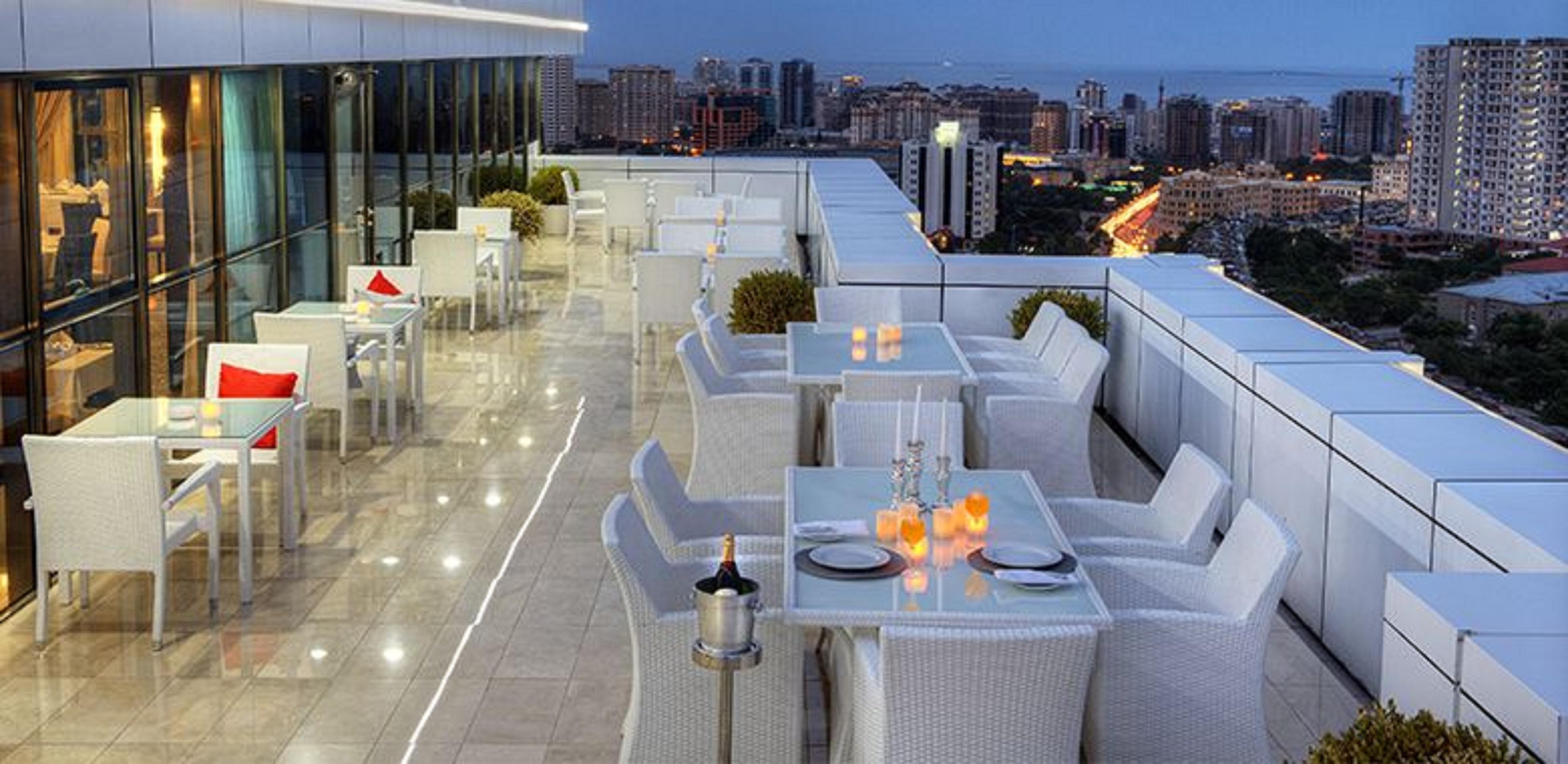 Отель QafqaZ Baku City Hotel&Residence Экстерьер фото