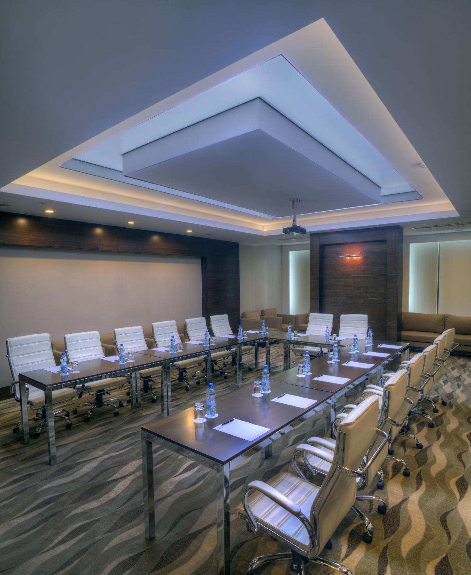 Отель QafqaZ Baku City Hotel&Residence Экстерьер фото