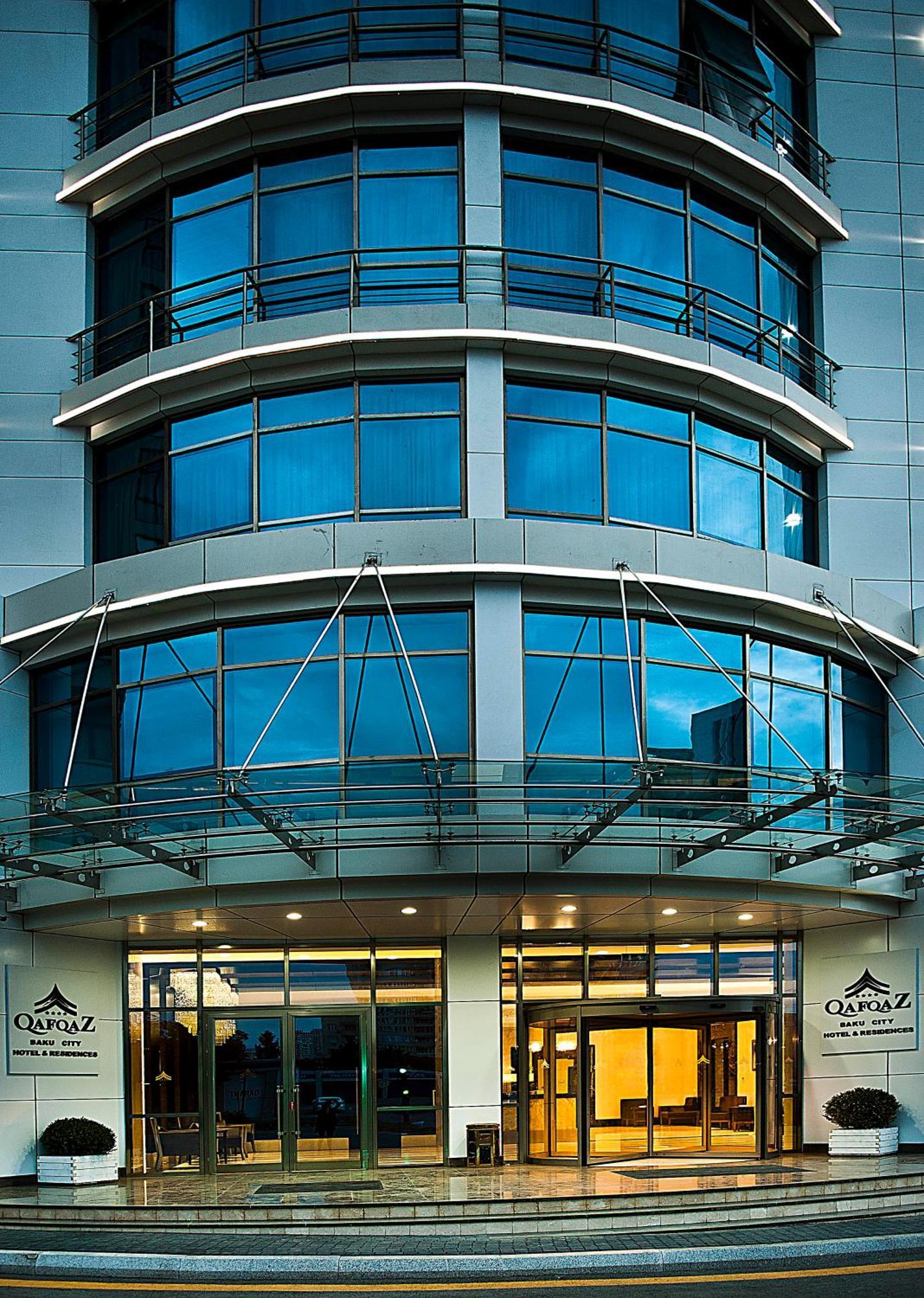 Отель QafqaZ Baku City Hotel&Residence Экстерьер фото