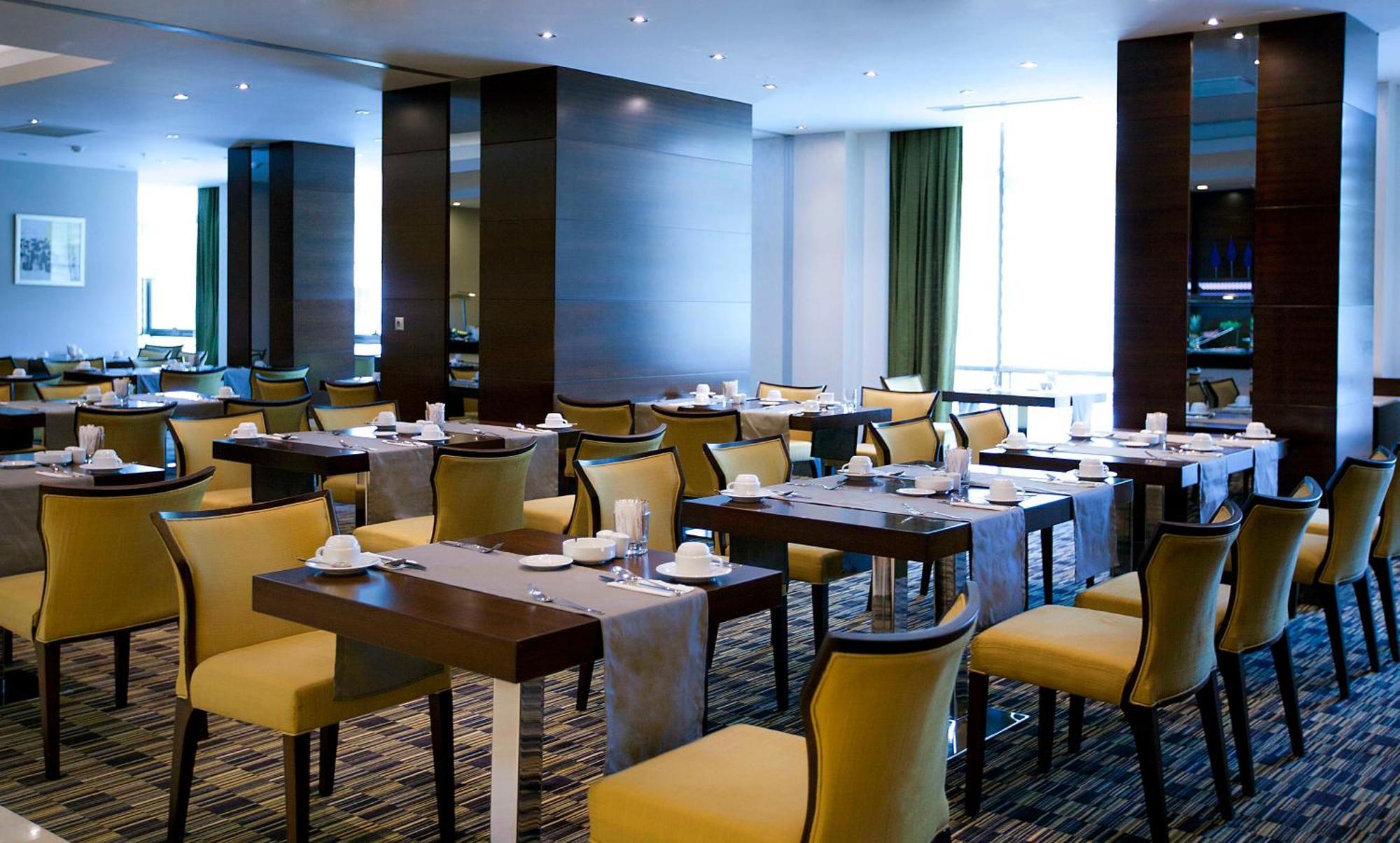 Отель QafqaZ Baku City Hotel&Residence Экстерьер фото